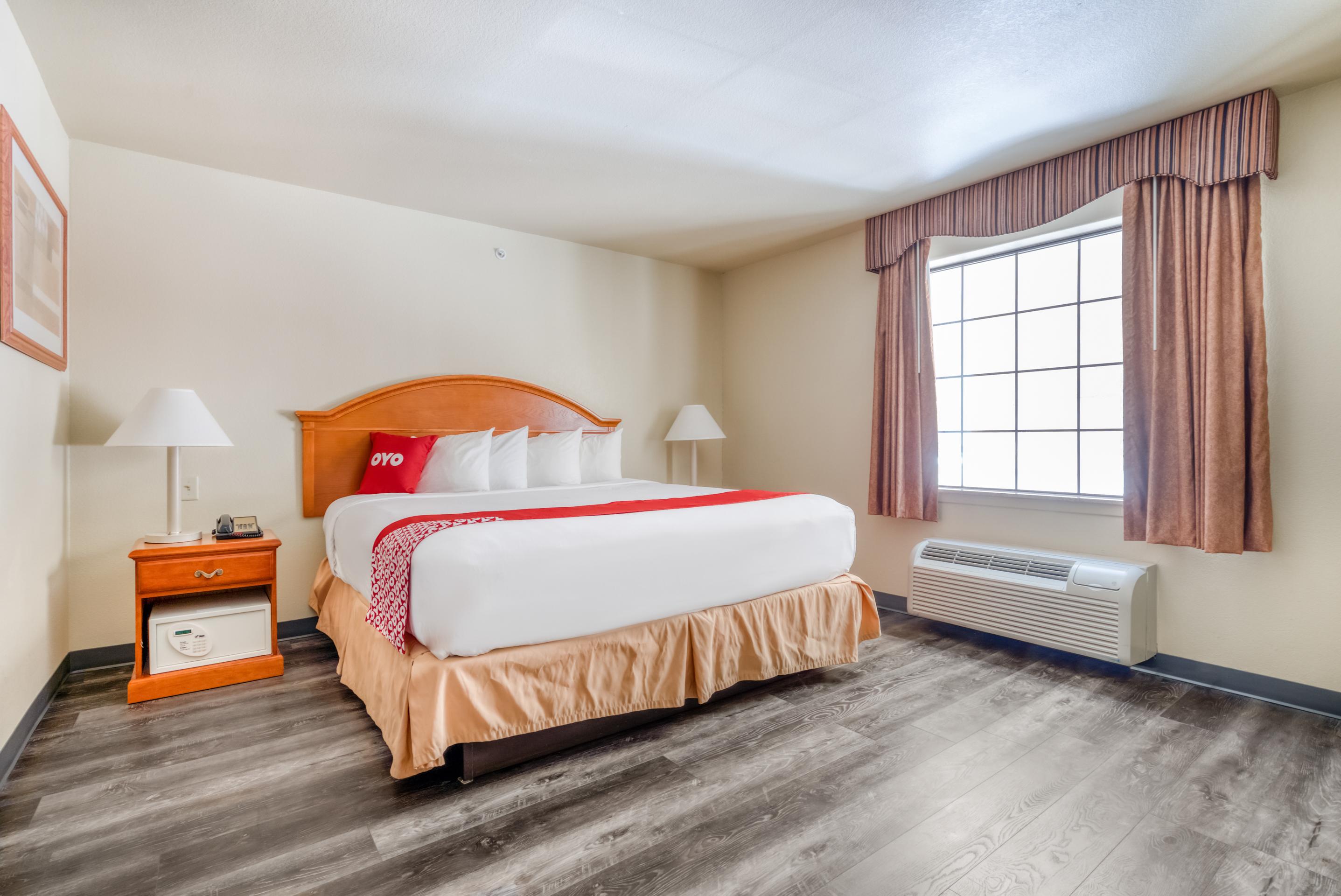 Days Inn & Suites By Wyndham Wichita Falls Buitenkant foto